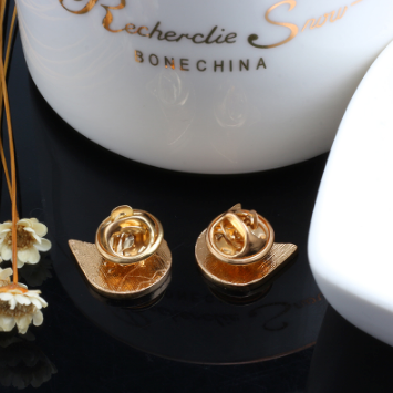 Cat lover Enamel Pin